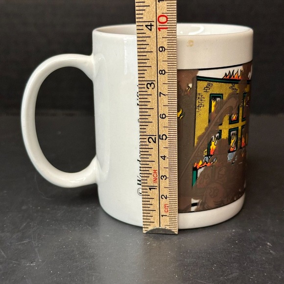 WONDERMUGS VTG Fire Dept, Fireman Fire Battle, Heat Color Changing Mug/Cup - Picture 7 of 11